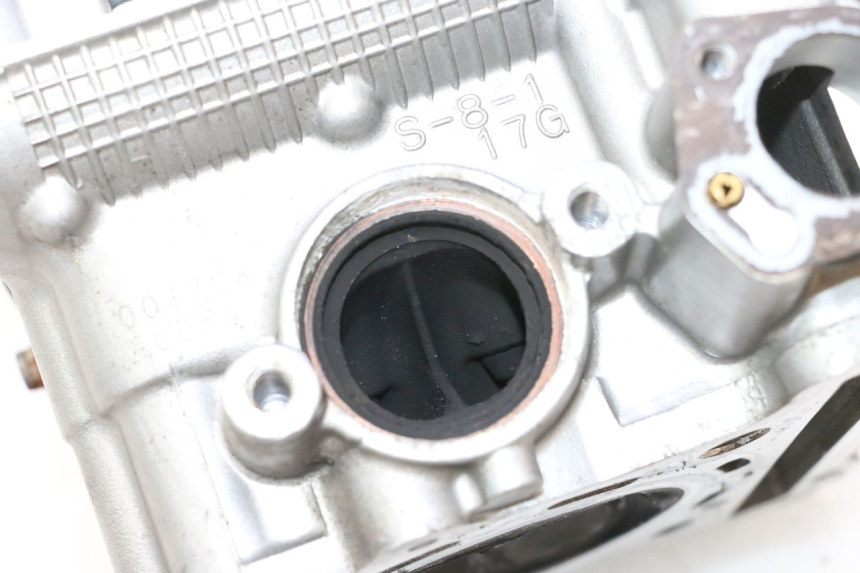photo de TESTATA POSTERIORE SUZUKI SV S 650 (2003 - 2009) - Zoom sullo stato d'uso