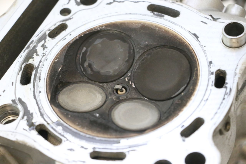 photo de TESTATA POSTERIORE SUZUKI SV S 650 (2003 - 2009) - Ricambio usato controllato