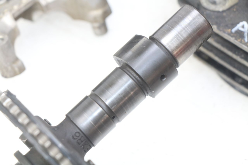 photo de Testata posteriore HONDA VF 1000 (1984 - 1988) - Angolazione alternativa