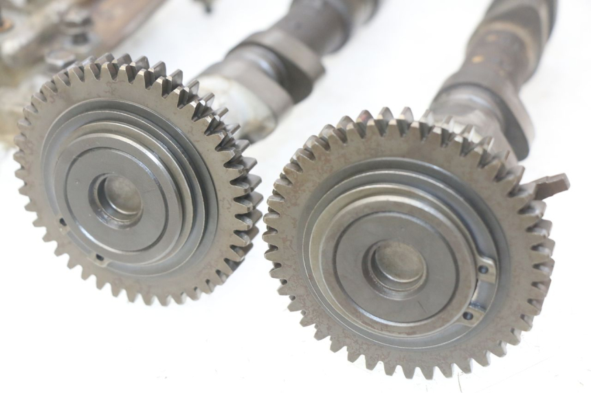 photo de CULASSE POSTERIORE HONDA VFR FI RC46 800 (1998 - 2001) - Zoom sullo stato d'uso