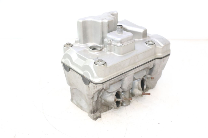 photo de CULASSE POSTERIORE HONDA VFR FI RC46 800 (1998 - 2001) - Altra angolazione