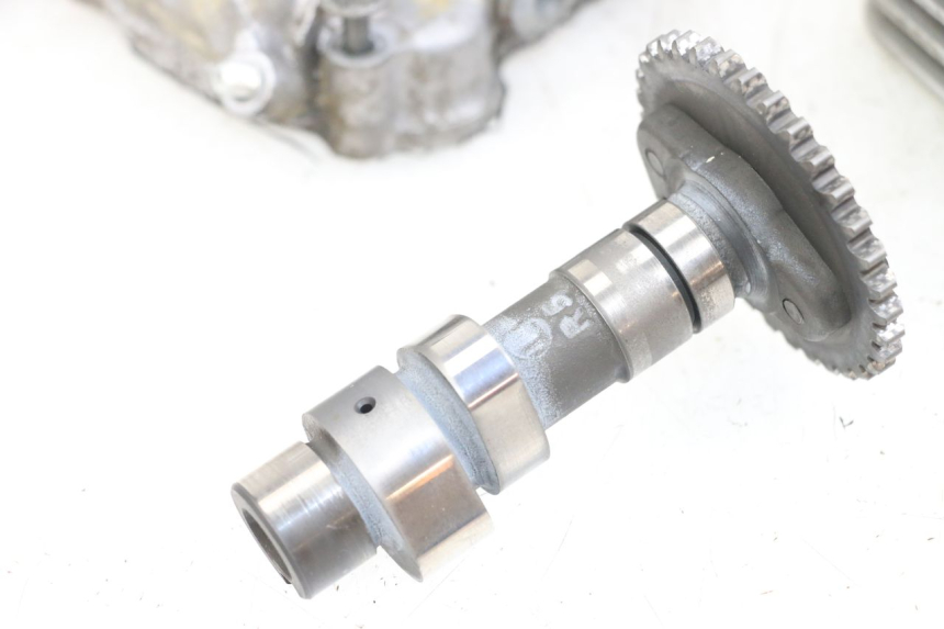 photo de TESTATA POSTERIORE SUZUKI VL INTRUDER 125 (2004 - 2007) - Ispezione visiva dettagliata