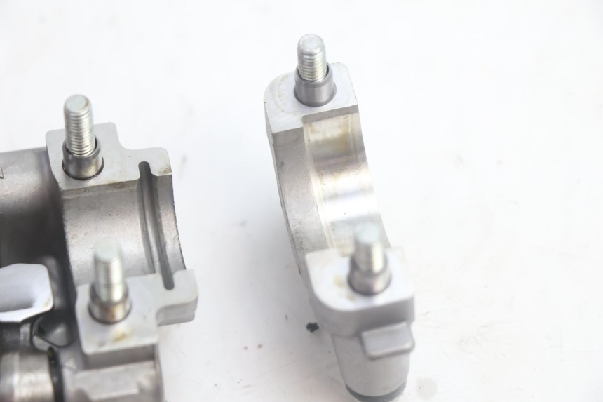 photo de TESTATA POSTERIORE HONDA XLV VARADERO 125 (2007 - 2012) - Primo piano tecnico