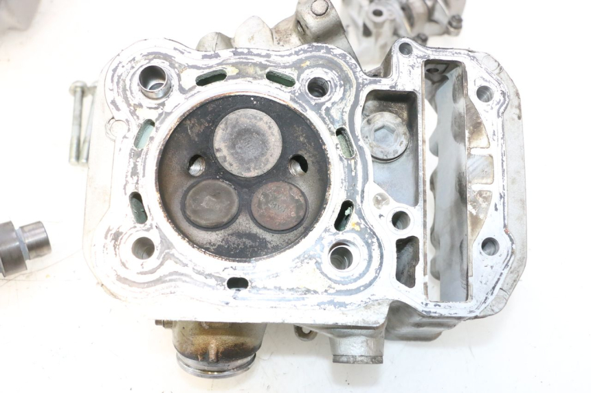 photo de TESTATA POSTERIORE HONDA XRV AFRICA TWIN 750 (1990 - 1992) - Zoom sui componenti