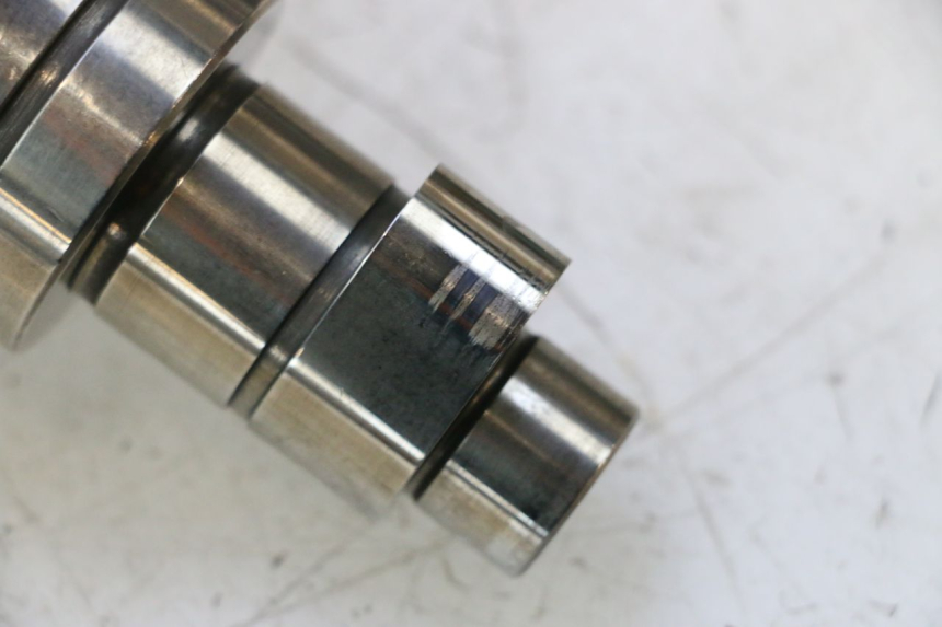 photo de TESTATA ANTERIORE GILERA GP 800 (2007 - 2013) - Zoom sui componenti