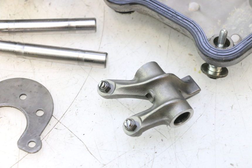 photo de TESTATA ANTERIORE GILERA GP 800 (2007 - 2013) - Primo piano tecnico