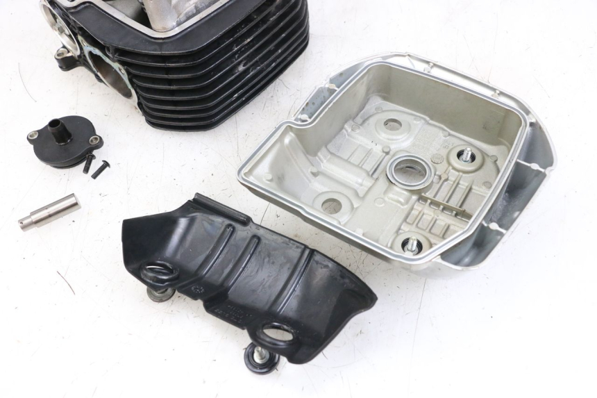 photo de TESTATA ANTERIORE MOTO GUZZI NORGE 8V GT 1200 (2011 - 2016) - Focus sulla struttura