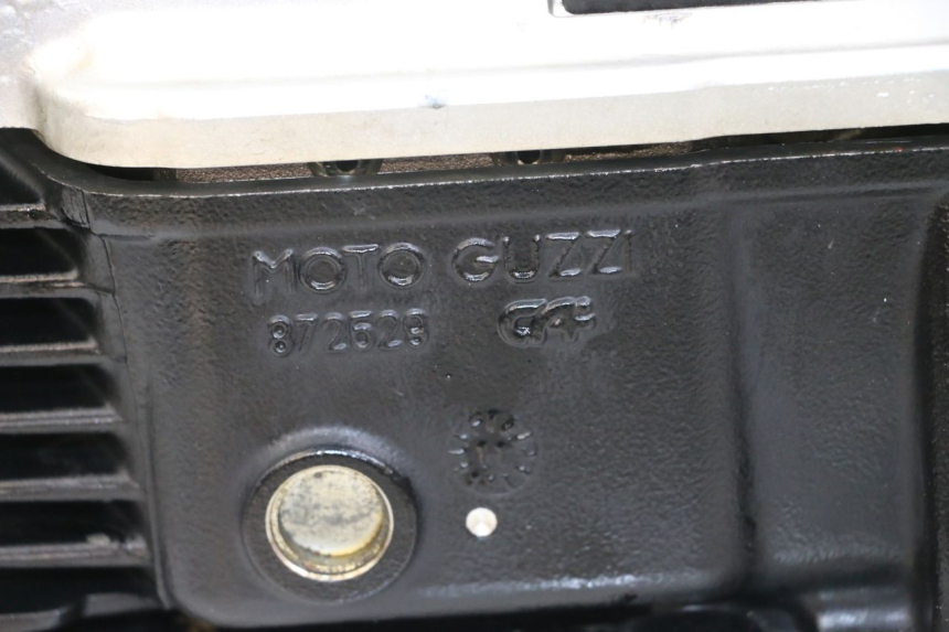 photo de TESTATA ANTERIORE MOTO GUZZI NORGE 8V GT 1200 (2011 - 2016) - Primo piano tecnico