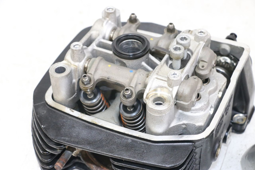 photo de TESTATA ANTERIORE MOTO GUZZI NORGE 8V GT 1200 (2011 - 2016) - Marcature e riferimenti originali