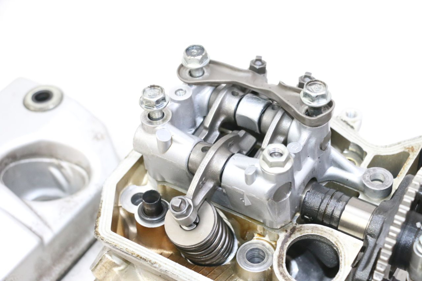 photo de TESTATA ANTERIORE HONDA NTV DEAUVILLE 650 (2001 - 2006) - Focus sulla struttura