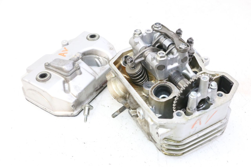 photo de TESTATA ANTERIORE HONDA NTV DEAUVILLE 650 (2001 - 2006) - Dettagli dei punti di fissaggio