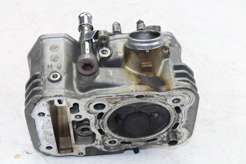 photo de TESTATA ANTERIORE HONDA NTV REVERSE 650 (1988 - 1988) - Stato della superficie e materiale
