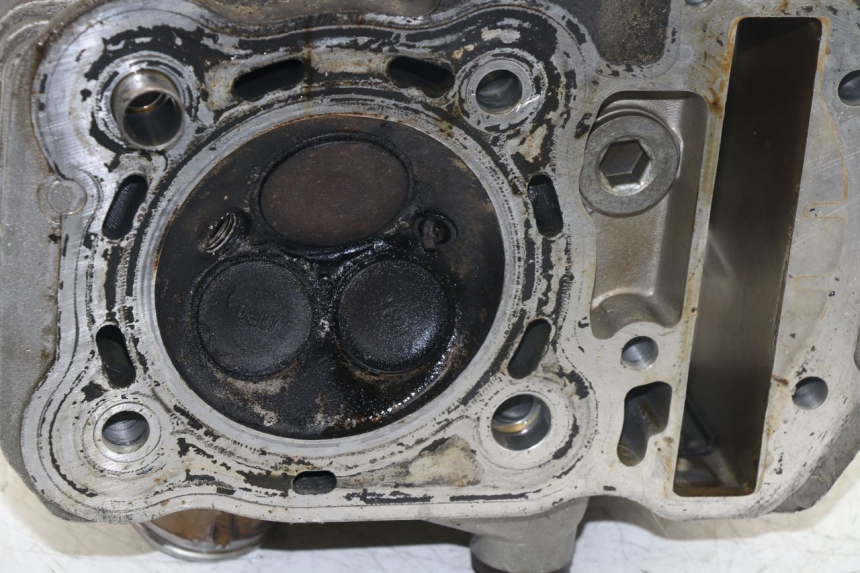 photo de TESTATA ANTERIORE HONDA NTV REVERSE 650 (1988 - 1988) - Marcature e riferimenti originali