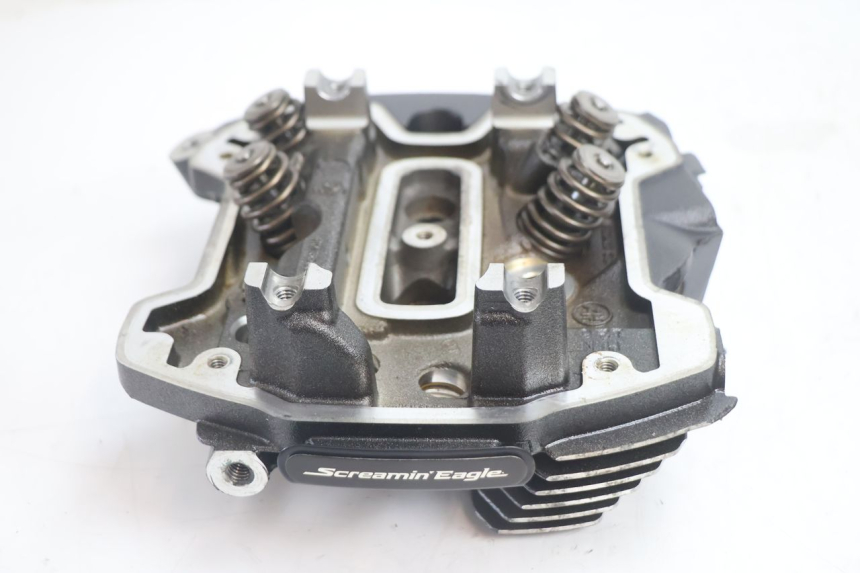 photo de TESTATA ANTERIORE HARLEY DAVIDSON ROAD GLIDE FLTRXSE 1920 (2018 - 2022) - Dettaglio del componente