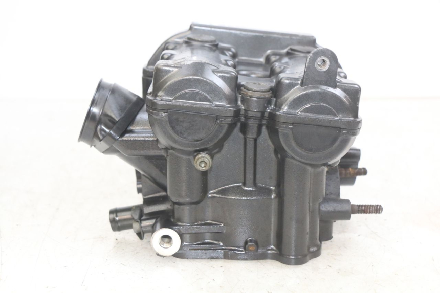 photo de TESTATA ANTERIORE SUZUKI SV N 650 (1999 - 2002) - Stato della superficie e materiale
