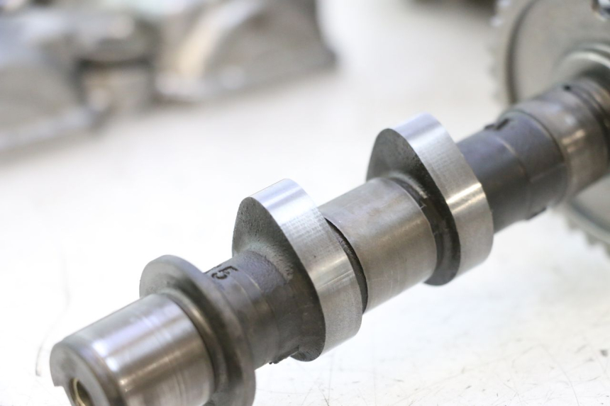 photo de Testata anteriore SUZUKI SV S 650 (1999 - 2002) - Zoom sui componenti