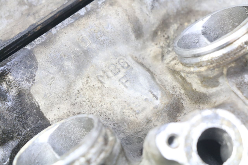 photo de TESTATA ANTERIORE HONDA VFR FI RC46 800 (1998 - 2001) - Dettaglio del componente