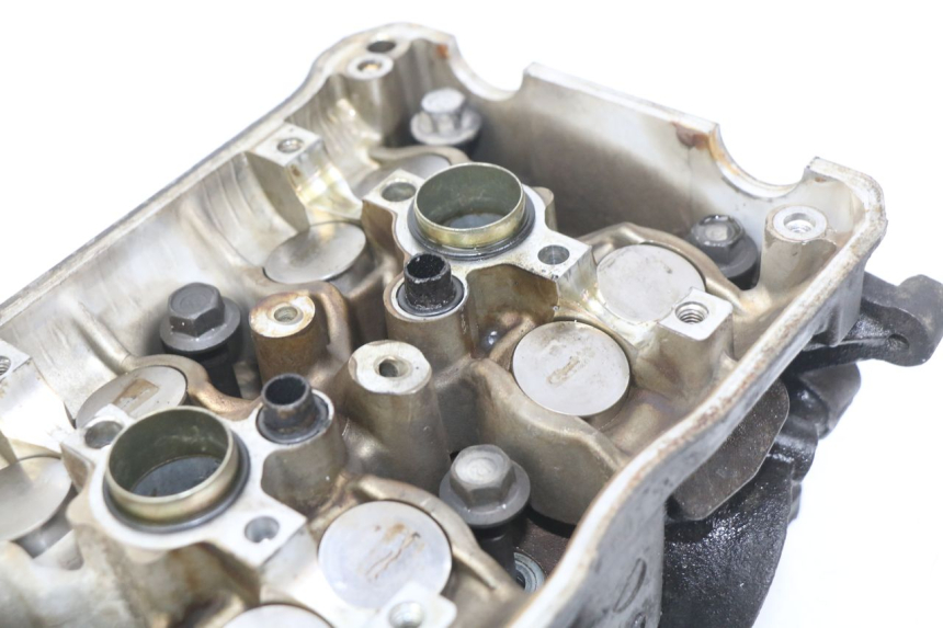 photo de TESTATA ANTERIORE HONDA VFR FI RC46 800 (1998 - 2001) - Altra vista dell'articolo