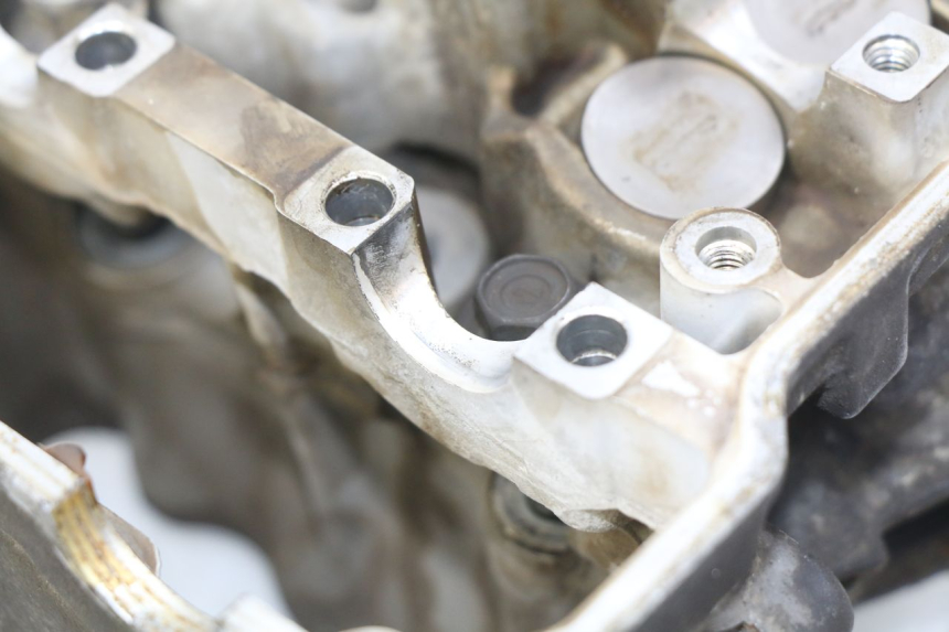 photo de TESTATA ANTERIORE HONDA VFR FI RC46 800 (1998 - 2001) - Primo piano ad alta risoluzione