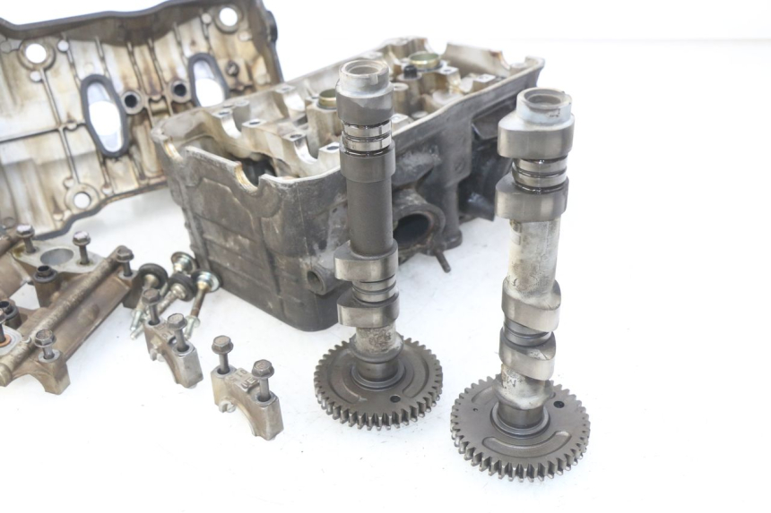 photo de TESTATA ANTERIORE HONDA VFR FI RC46 800 (1998 - 2001) - Ricambio usato controllato