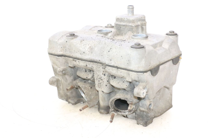photo de TESTATA ANTERIORE HONDA VFR FI RC46 800 (1998 - 2001) - Primo piano tecnico