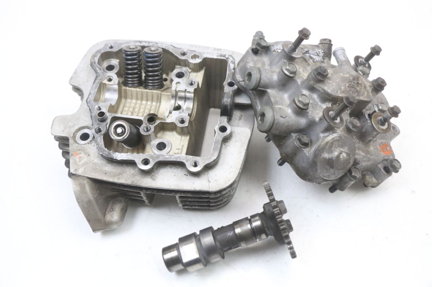 photo de TESTATA ANTERIORE SUZUKI VL INTRUDER 125 (2004 - 2007) - Vista principale