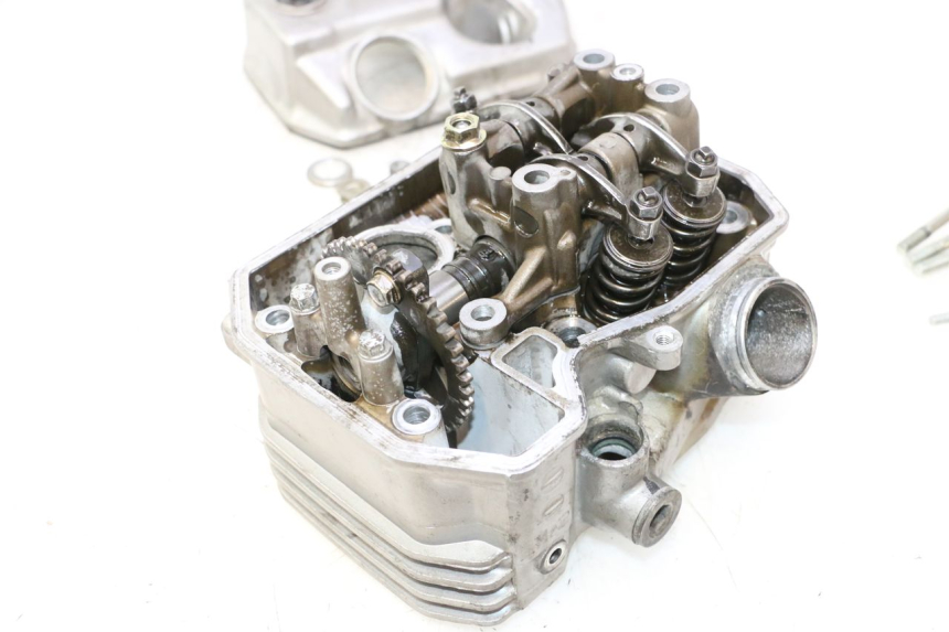 photo de TESTATA ANTERIORE HONDA XRV AFRICA TWIN 750 (1990 - 1992) - Dettagli dei punti di fissaggio