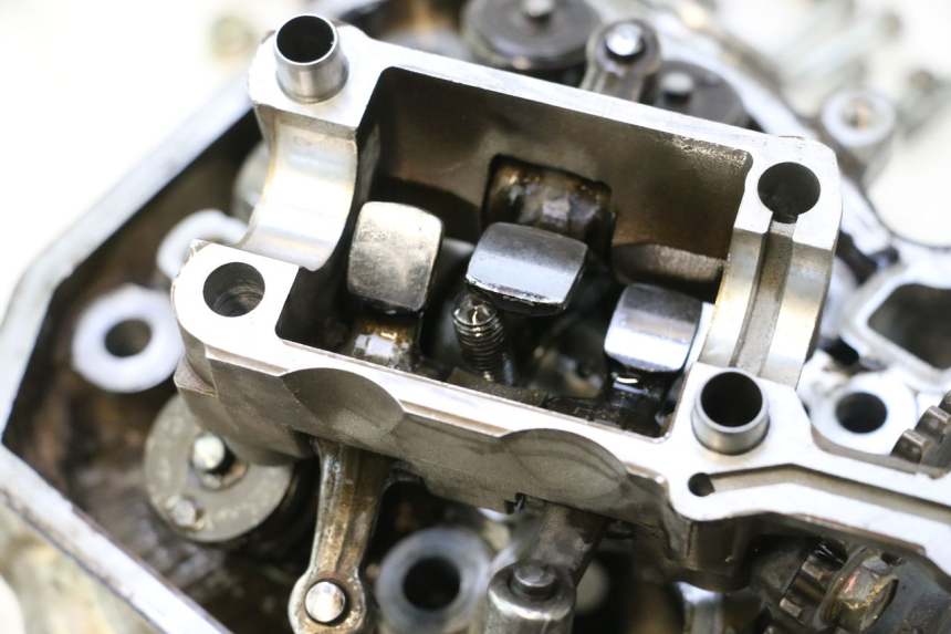 photo de TESTATA ANTERIORE HONDA XRV AFRICA TWIN 750 (1990 - 1992) - Ricambio usato controllato