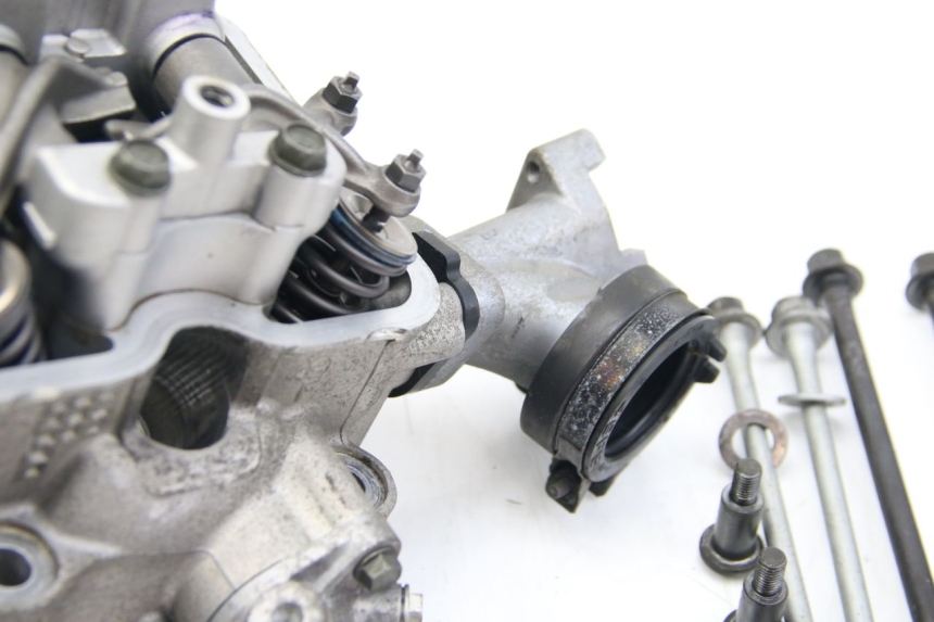 photo de TESTATA SUZUKI BURGMAN 125 (2007 - 2014) - Caratteristiche distintive