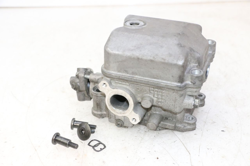 photo de TESTATA SUZUKI BURGMAN 125 (2007 - 2014) - Dettagli dei punti di fissaggio