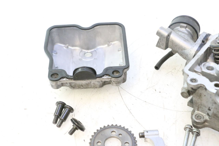 photo de TESTATA SUZUKI BURGMAN 125 (2007 - 2014) - Altra vista dell'articolo