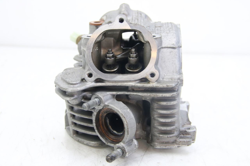 photo de TESTATA YAMAHA BW'S BWS 125 (2010 - 2013) - Dettagli dei punti di fissaggio