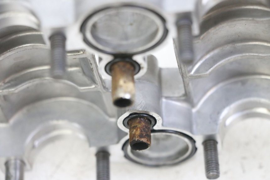 photo de TESTATA HONDA CB R 1000 (2018 - 2023) - Altra angolazione