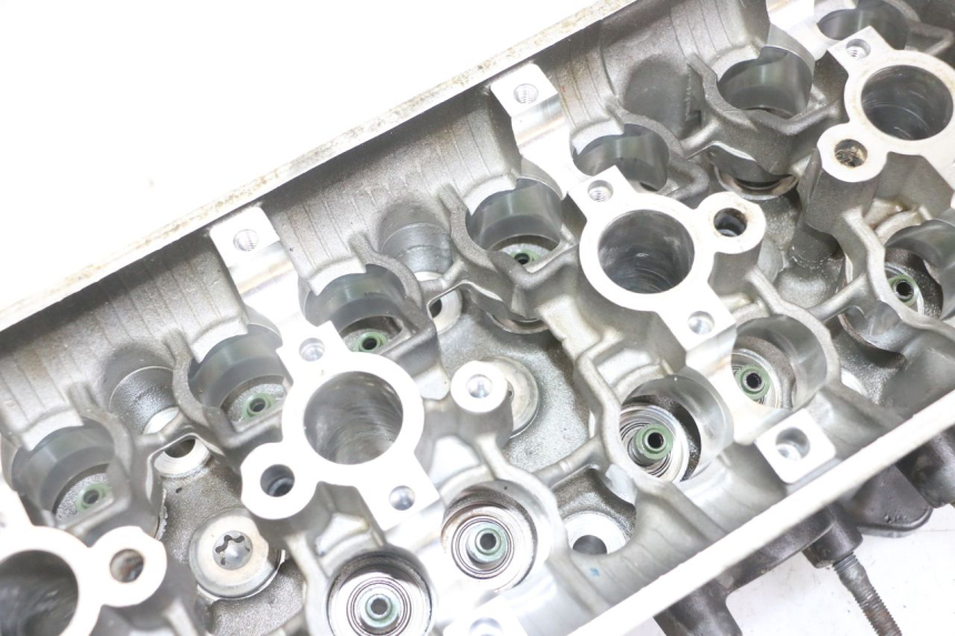 photo de TESTATA HONDA CB R 1000 (2018 - 2023) - Caratteristiche distintive