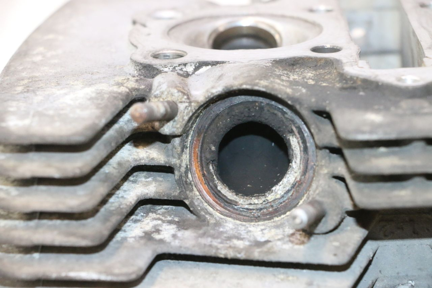 photo de TESTATA HONDA CB TWO FIFTY 250 (1991 - 2002) - Caratteristiche distintive