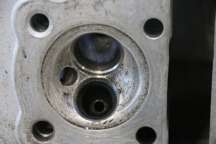 photo de TESTATA HONDA CB TWO FIFTY 250 (1991 - 2002) - Dettaglio del componente