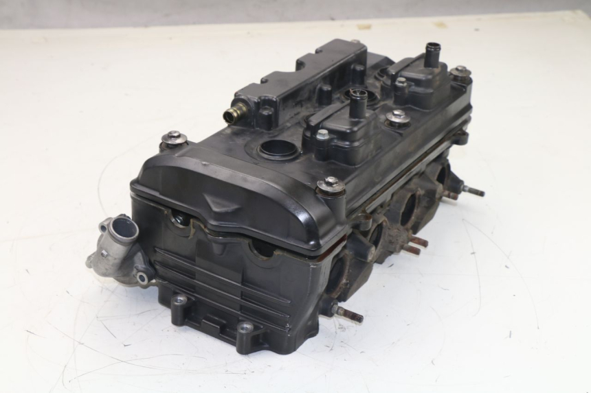 photo de Testata HONDA CBF N 600 (2004 - 2007) - Altra vista dell'articolo