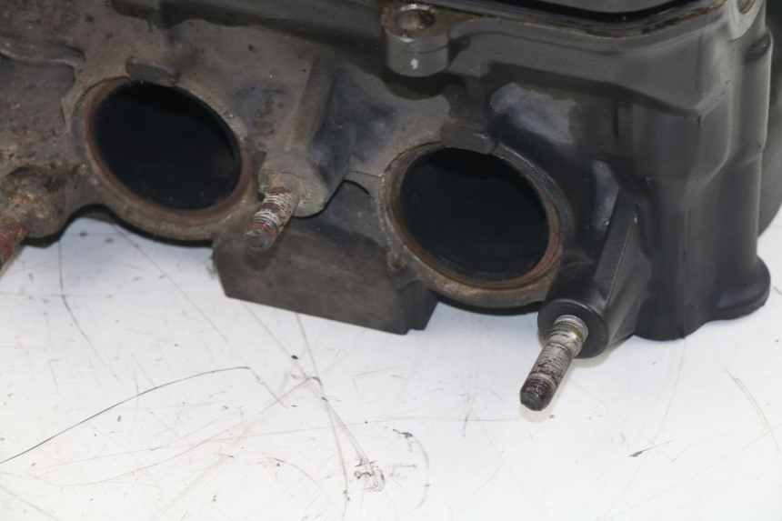 photo de Testata HONDA CBF N 600 (2004 - 2007) - Primo piano ad alta risoluzione