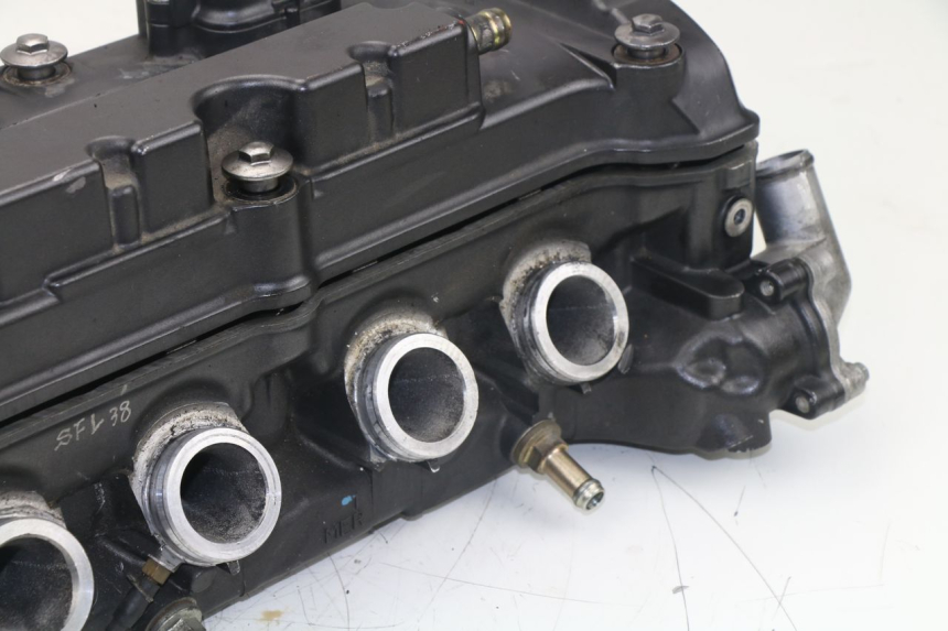 photo de Testata HONDA CBF N 600 (2004 - 2007) - Focus sulla struttura