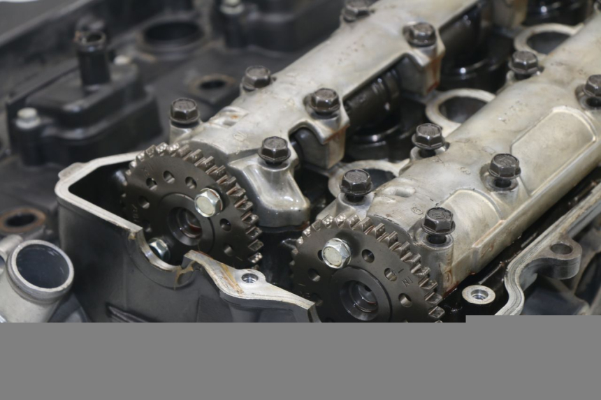 photo de Testata HONDA CBF N 600 (2004 - 2007) - Ricambio usato controllato