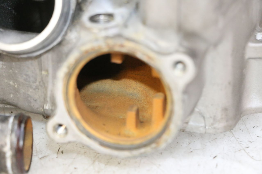 photo de TESTATA HONDA CBR RR FIREBLADE 900 (1992 - 1994) - Ispezione visiva dettagliata