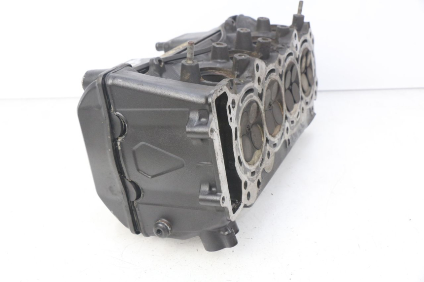 photo de Testata HONDA CBRF CBR-F PC41 600 (2011 - 2013) - Caratteristiche distintive