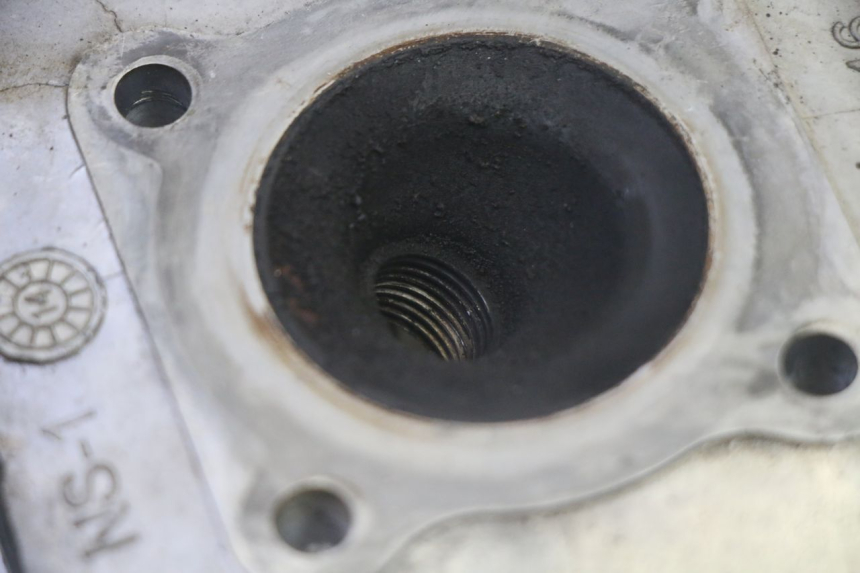 photo de TESTATA PEUGEOT CITYSTAR 50 (2013 - 2017) - Dettagli dei punti di fissaggio