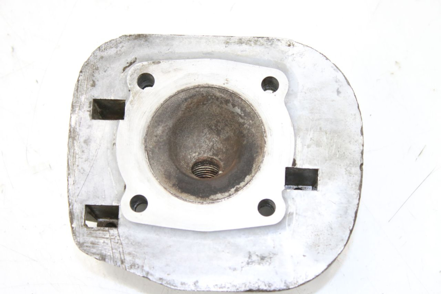 photo de TESTATA SUZUKI CP 80 (1985 - 1996) - Altra angolazione