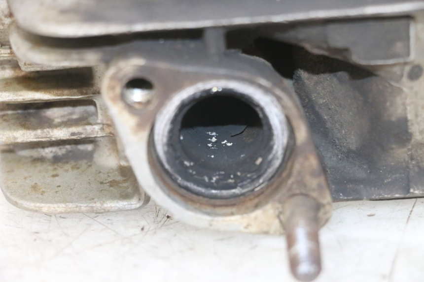 photo de TESTATA HONDA CRF-F CRF F 110 (2019 - 2022) - Dettagli dei punti di fissaggio