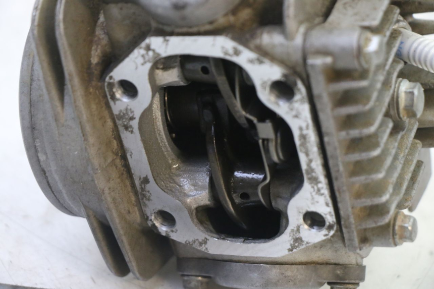 photo de TESTATA BSE DIRTBIKE PH10L 125 - Stato della superficie e materiale