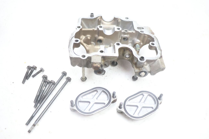 photo de TESTATA SUZUKI DR S 600 (1985 - 1989) - Stato della superficie e materiale