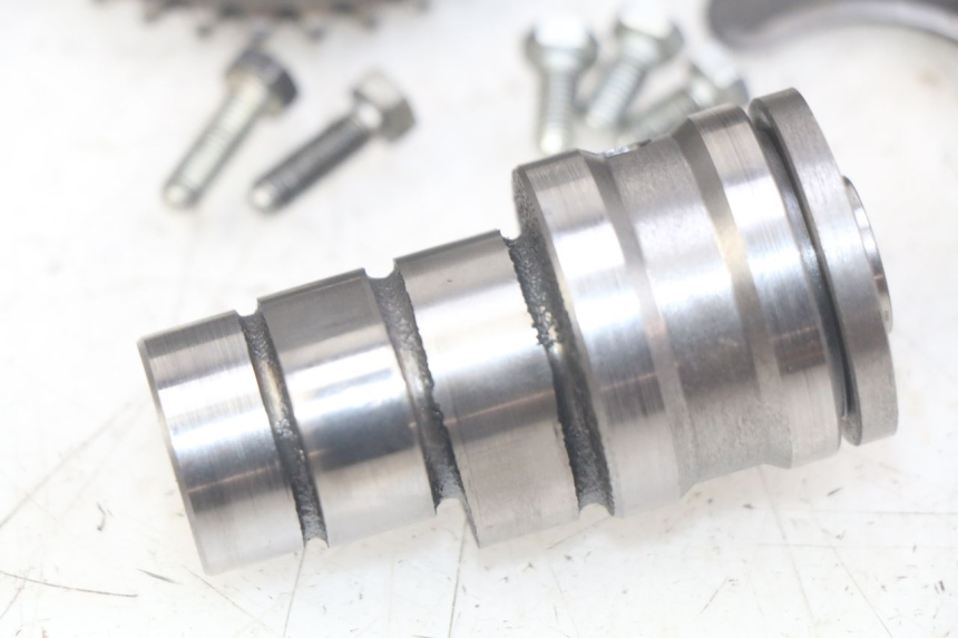 photo de TESTATA PEUGEOT ELYSEO 125 (1999 - 2004) - Ispezione visiva dettagliata