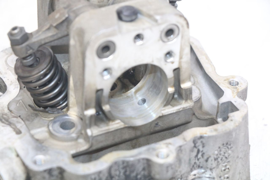 photo de TESTATA PEUGEOT ELYSEO 125 (1999 - 2004) - Angolazione alternativa