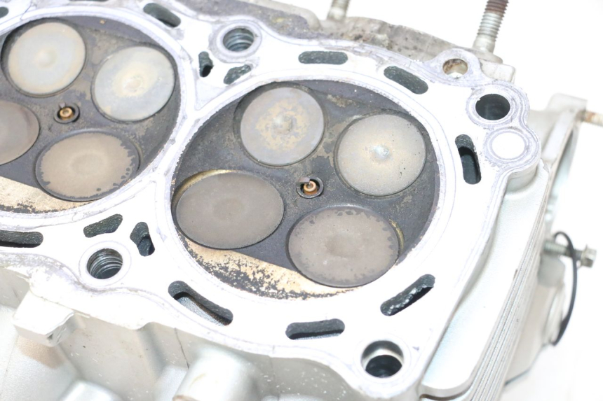 photo de TESTATA KAWASAKI ER-6 ER6 N 650 (2005 - 2009) - Dettagli dei punti di fissaggio